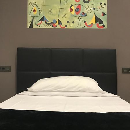 Hostal Eden Barcelona Zewnętrze zdjęcie