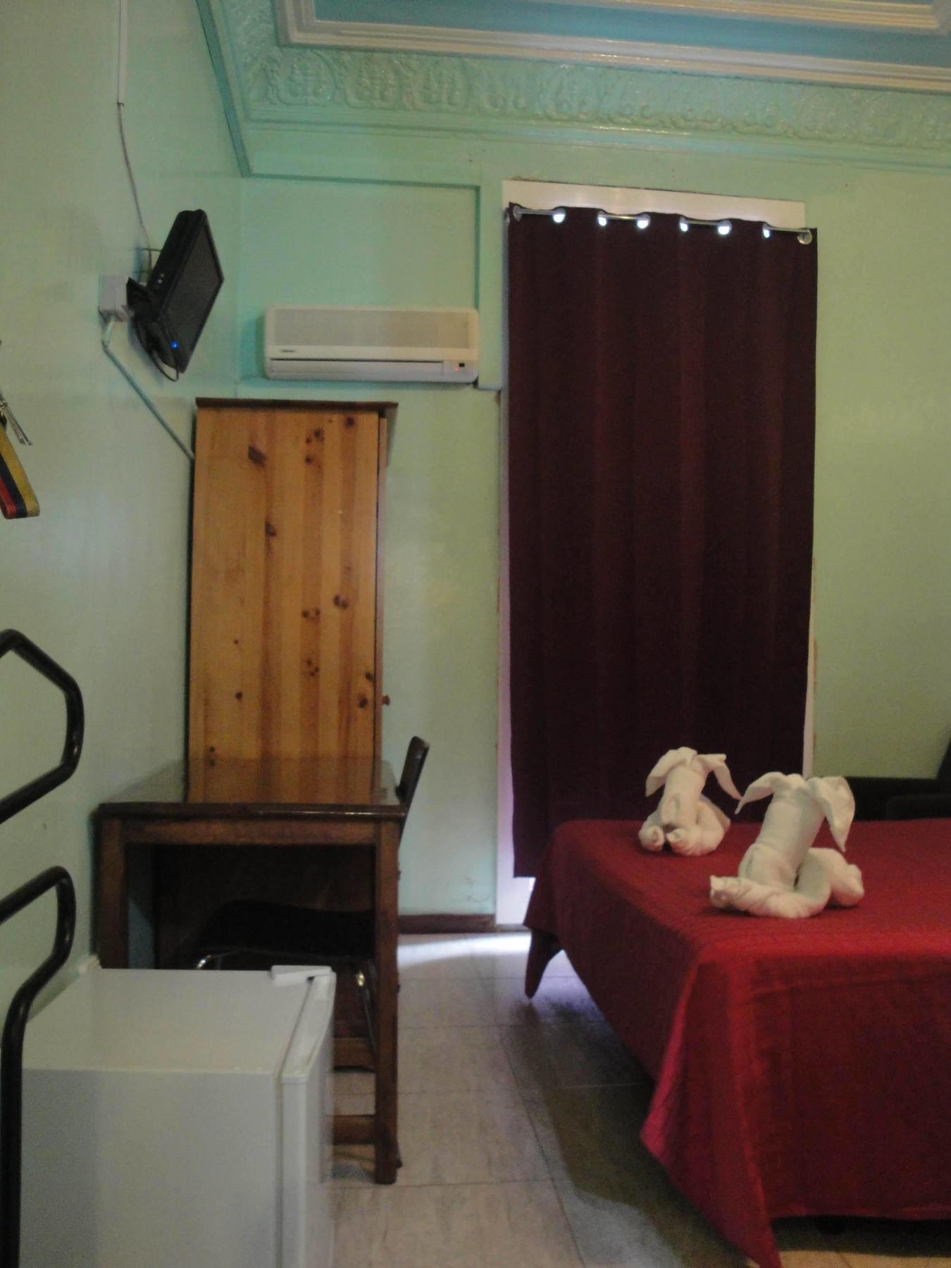 Hostal Eden Barcelona Zewnętrze zdjęcie