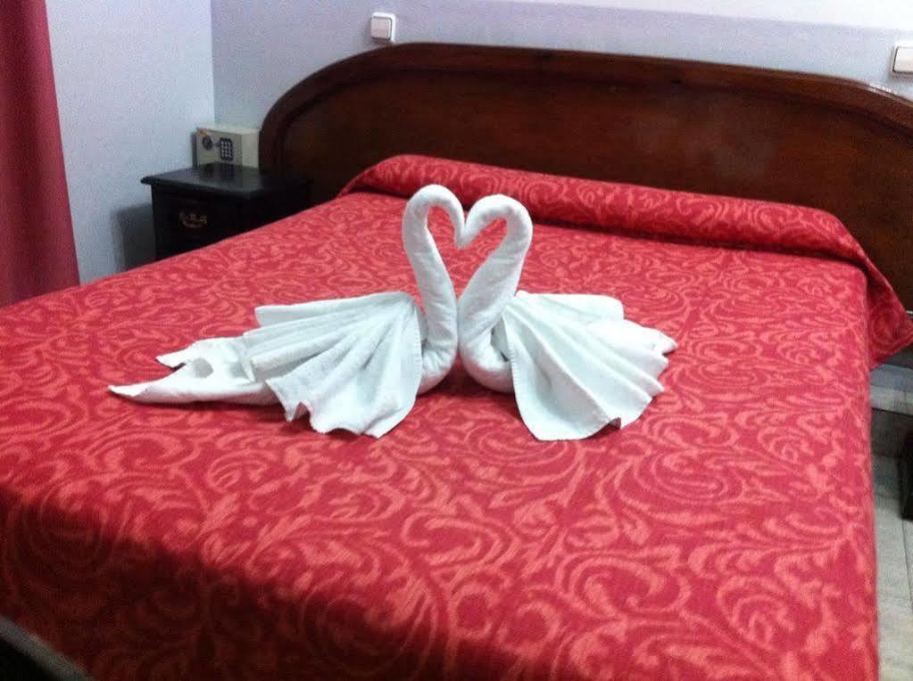 Hostal Eden Barcelona Zewnętrze zdjęcie