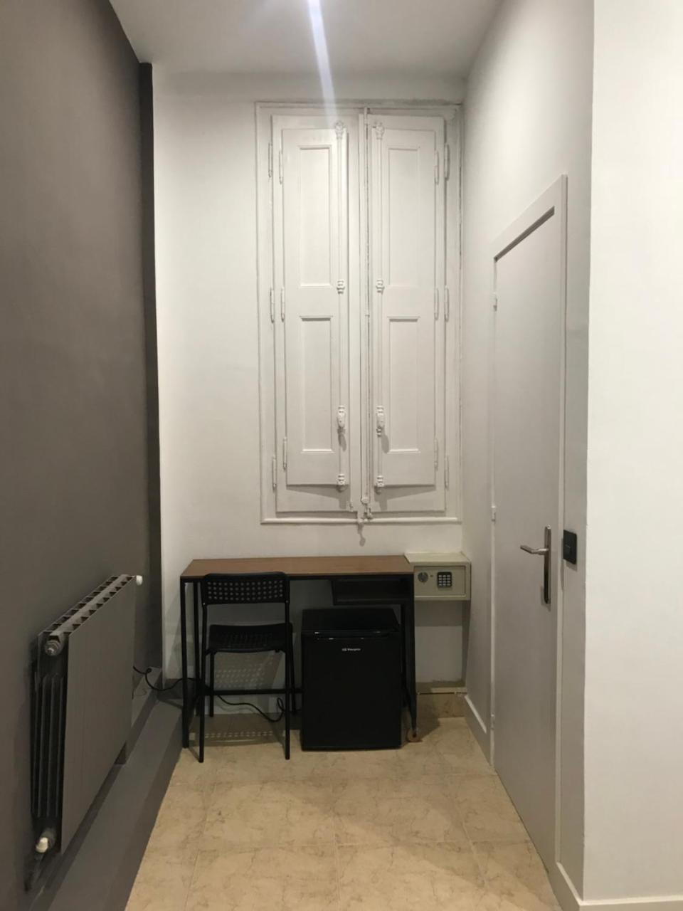 Hostal Eden Barcelona Zewnętrze zdjęcie